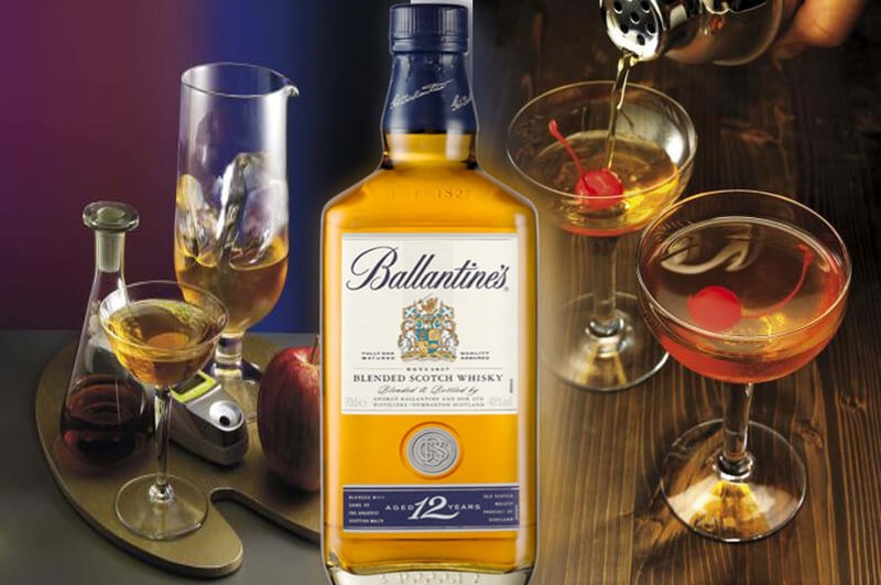 Pha chế Ballantines với đá