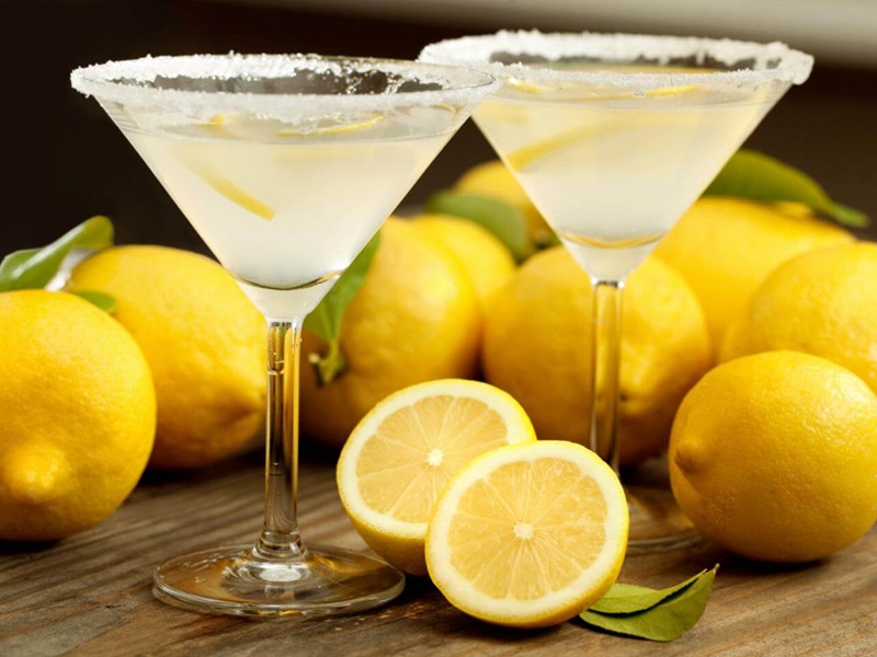Rượu Vodka với chanh