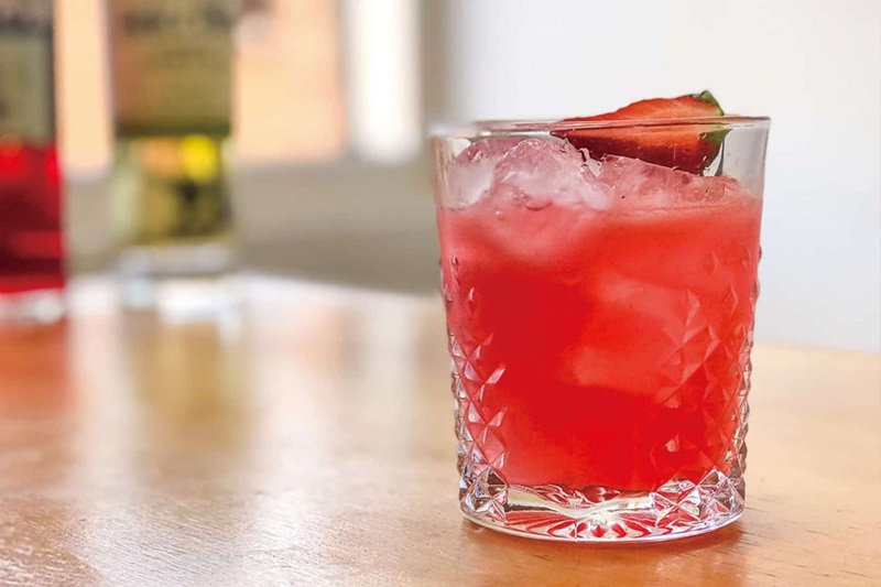 Rượu Vodka với dâu tây