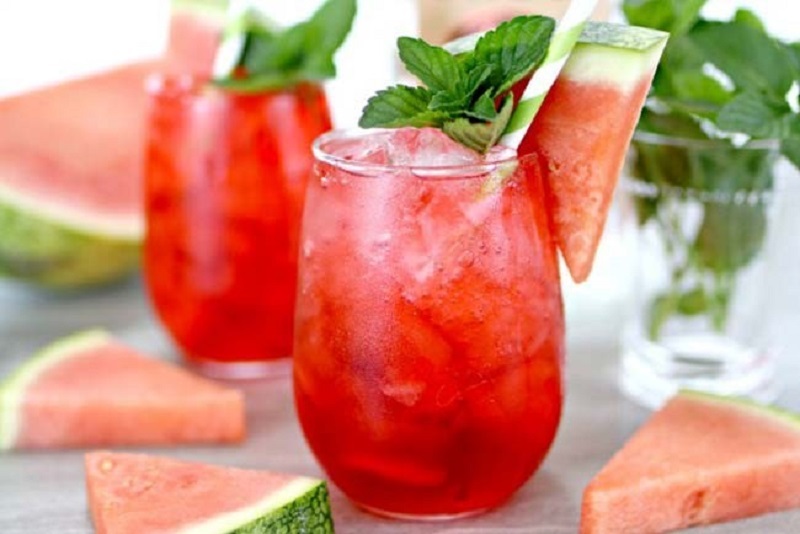 Rượu Vodka với dưa hấu 