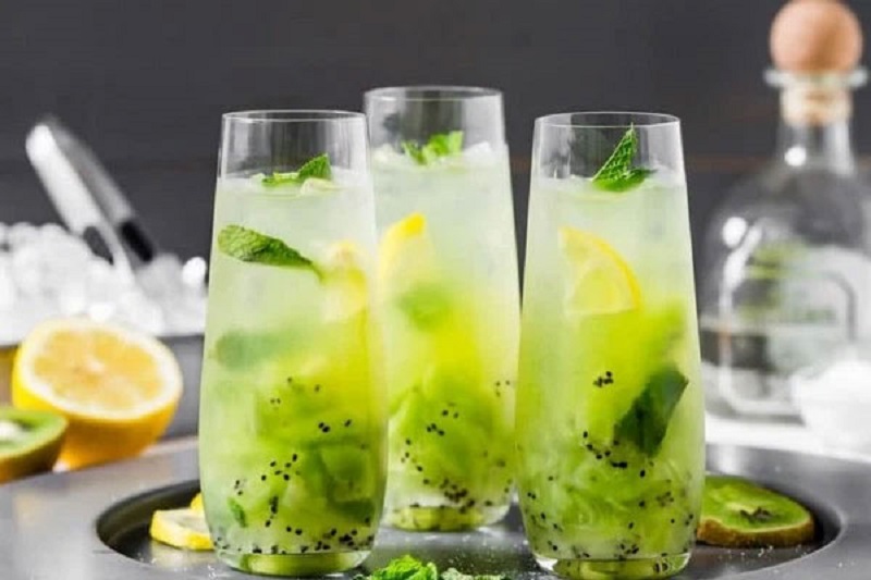 Rượu Vodka với kiwi