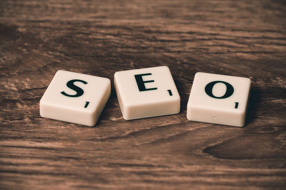 Đặc thù SEO của website rượu ngoại: không chỉ là lên top